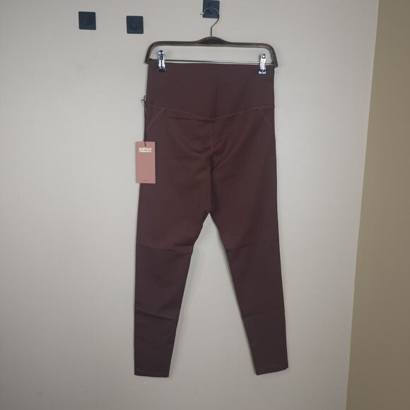 Girlfriend Collective Compressive High-Rise Legging in Earth Size L - Picture 4 of 8